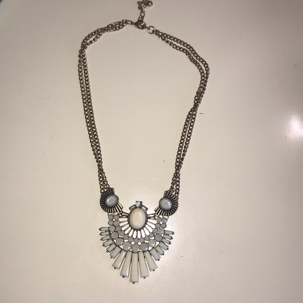 White statement necklace